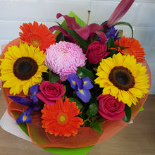 Load image into Gallery viewer, Bright and Vibrant bouquet - Gold Coast City Florist

