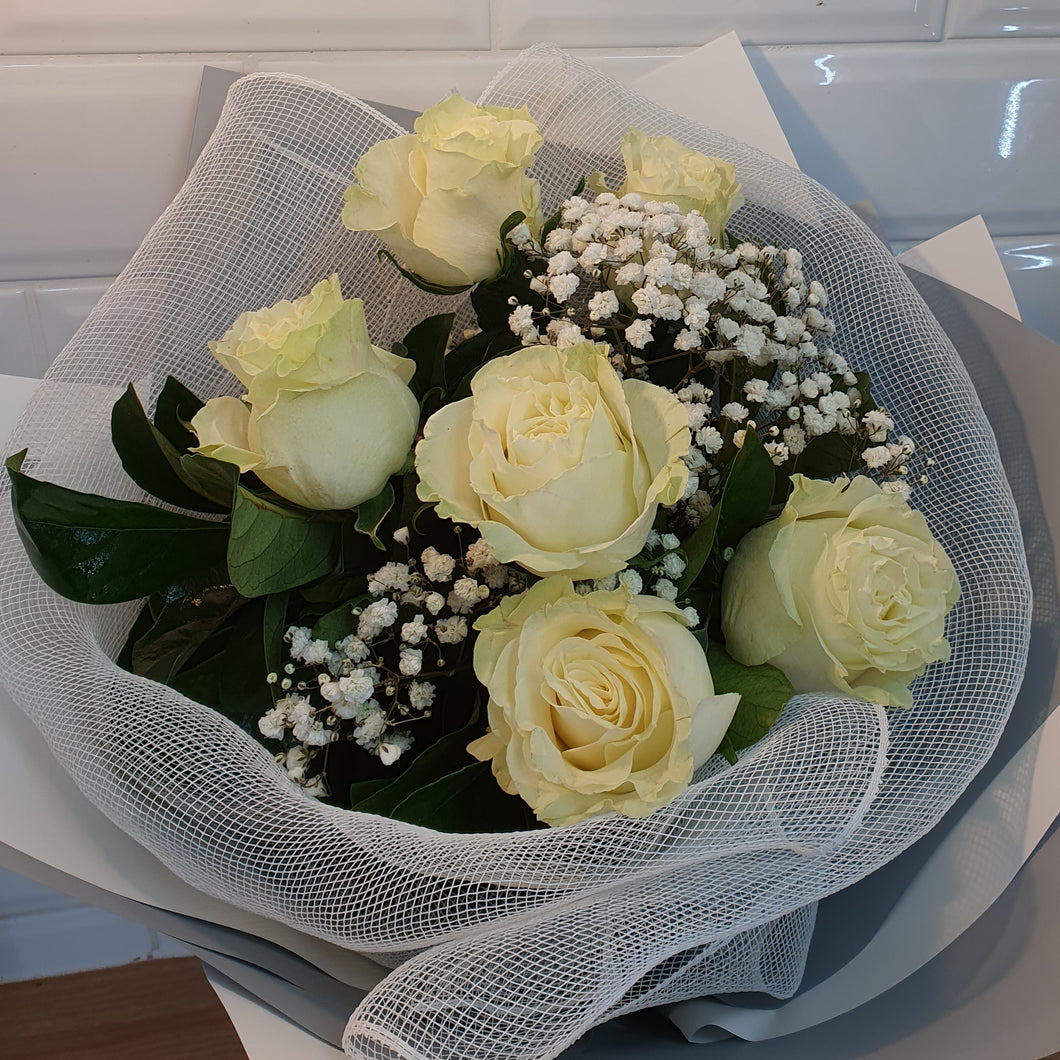 6 rose bouquet - Gold Coast City Florist
